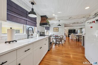 899 Ocean Ave in New London, CT - Building Photo - Building Photo