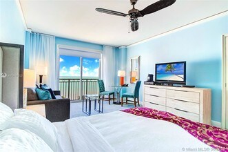 455 Grand Bay Dr-Unit -1025 in Key Biscayne, FL - Building Photo - Building Photo