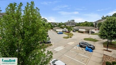 11010 Northlake Landing Dr in Charlotte, NC - Foto de edificio - Building Photo