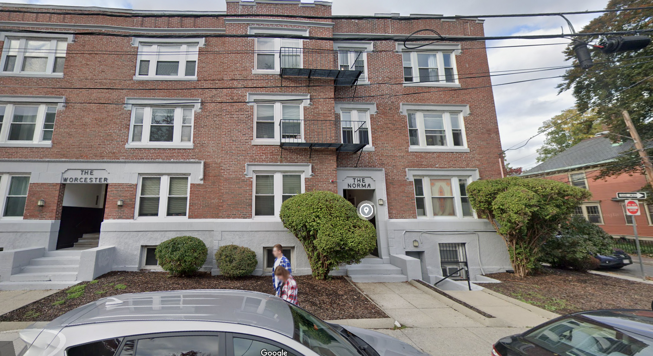 8 Farrington Ave, Unit 4 in Boston, MA - Foto de edificio