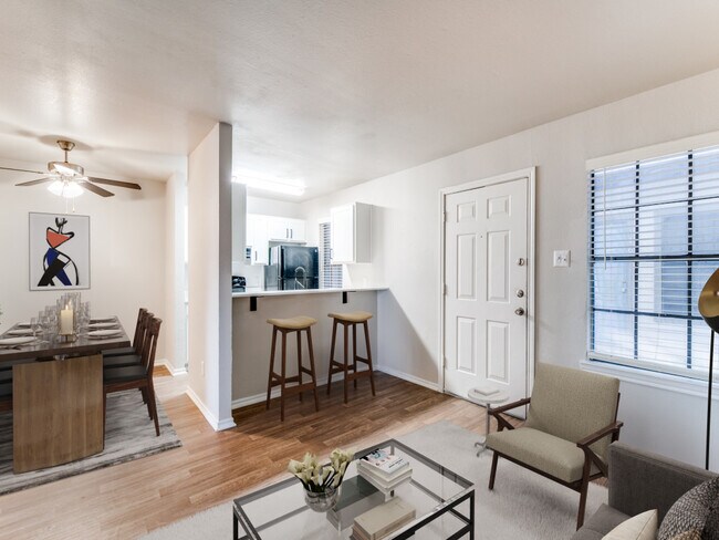 Crest River District Apartments in Fort Worth, TX - Building Photo - Building Photo