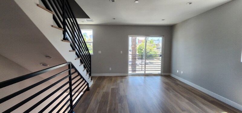 117 S Rampart Blvd in Los Angeles, CA - Building Photo