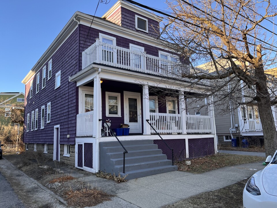 19 Fairmont St, Unit 1st Fl. in Arlington, MA - Foto de edificio