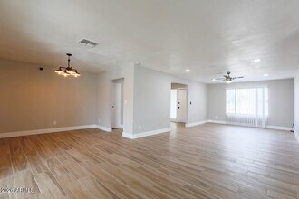 1817 E Alameda Dr in Tempe, AZ - Building Photo - Building Photo