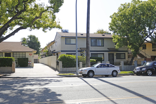 Treasured Townhomes in Pasadena, CA - Foto de edificio - Building Photo