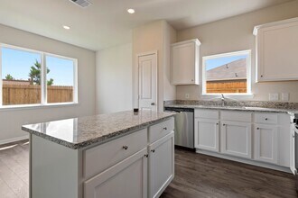 10362 Red Cardinal Dr in Cleveland, TX - Building Photo - Building Photo