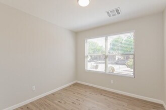 8108 S Sunny Sky Pl in Tucson, AZ - Building Photo - Building Photo