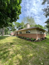 12525 W Joliet Cir in New Berlin, WI - Building Photo - Building Photo