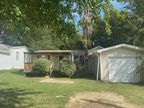 15198 Paradise Cove Dr in Willis, TX - Building Photo - Building Photo