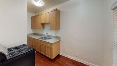 St. Andrews Manor Apartments - Charming Apartments in Los Angeles, CA - Building Photo - Interior Photo
