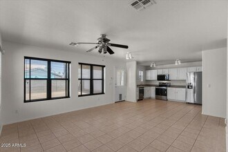 2730 E Cambridge Ave, Unit 1204 in Phoenix, AZ - Building Photo - Building Photo