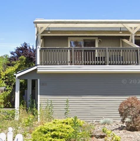 property at 9303 SW Hill St