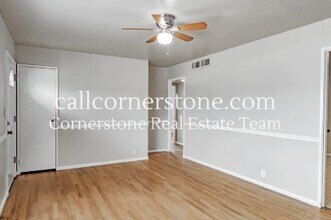 1223 Rockwood Ave in Colorado Springs, CO - Foto de edificio - Building Photo