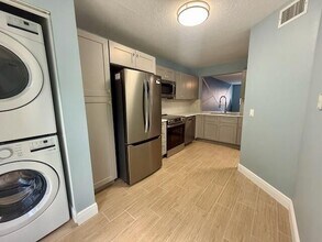 3496 Briar Bay Blvd in Royal Palm Beach, FL - Building Photo - Building Photo