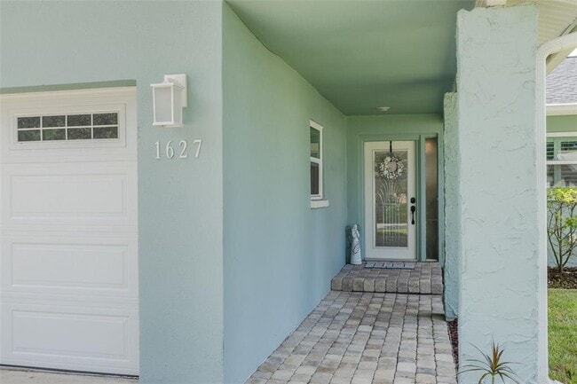 1627 Dale Cir S in Dunedin, FL - Building Photo - Building Photo