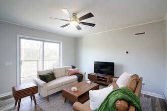 256 Spring St in Morgantown, WV - Building Photo - Building Photo