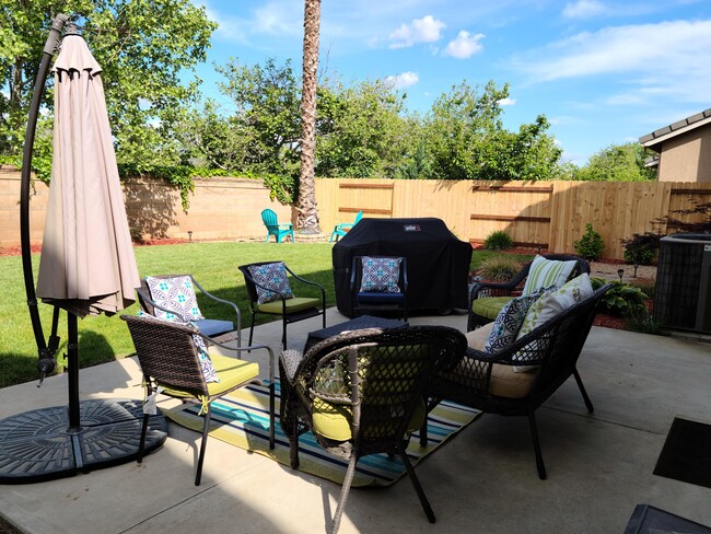 1035 Tiburon Way in Olivehurst, CA - Building Photo - Building Photo