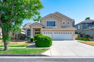10919 Mirador Dr in Rancho Cucamonga, CA - Building Photo - Building Photo