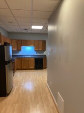 201 Centennial St in La Plata, MD - Foto de edificio - Building Photo