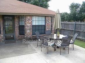 9001 Wessex Ct in Fort Worth, TX - Building Photo - Building Photo