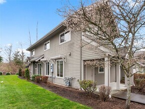 4605 Quinn Ct in Bellingham, WA - Building Photo - Building Photo