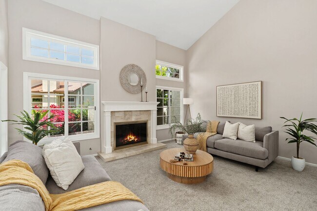 8405 Sweetwater Cir in Huntington Beach, CA - Building Photo - Building Photo