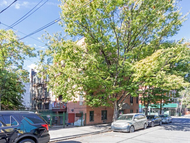1001 Findlay Ave in Bronx, NY - Building Photo - Building Photo