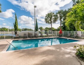 145 SW 96th Ter in Plantation, FL - Building Photo - Building Photo