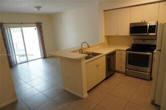 11050 SW 196th St in Miami, FL - Building Photo - Building Photo