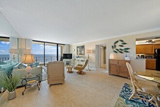 100 Ocean Trail Way, Unit 609 in Jupiter, FL - Foto de edificio - Building Photo