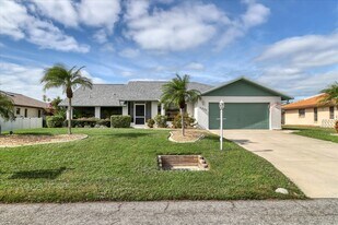 5822 Jackson Ln in Venice, FL - Building Photo