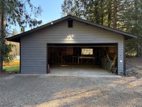 4240 Rodstol Ln SE in Port Orchard, WA - Building Photo - Building Photo