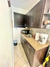 342 Van Buren St in Hollywood, FL - Building Photo - Building Photo