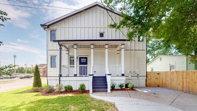 2701 Eden St in Nashville, TN - Building Photo - Building Photo