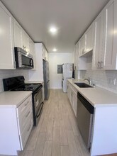 1849 S Bentley Ave, Unit 103 in Los Angeles, CA - Foto de edificio - Building Photo