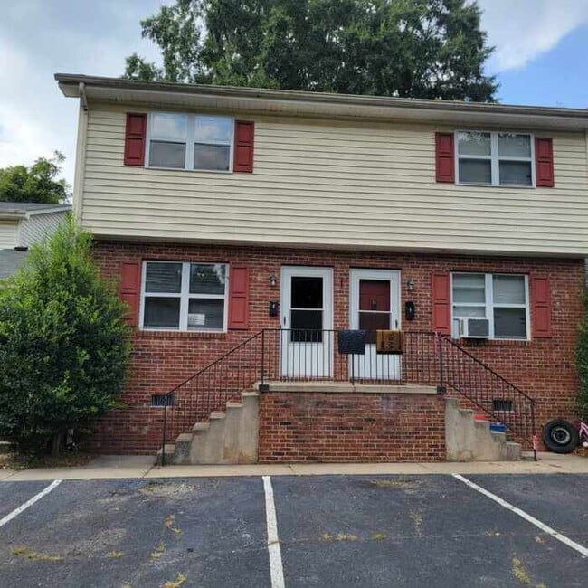 408 Memorial Park Dr