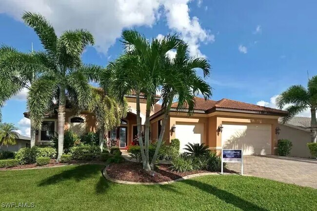 3115 SE 22nd Pl in Cape Coral, FL - Building Photo - Building Photo
