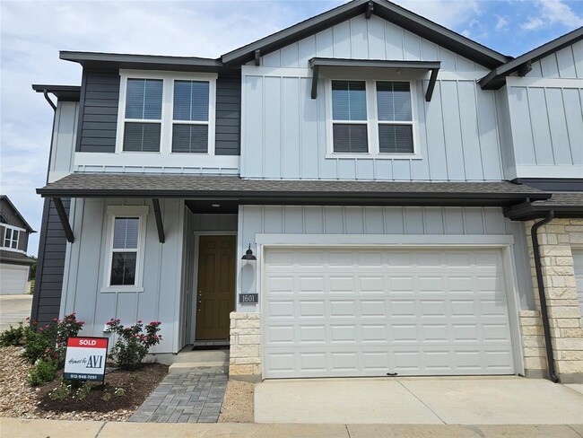1020 Vista View Dr in Georgetown, TX - Building Photo - Building Photo