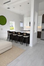 4384 NW 8th Ct in Plantation, FL - Building Photo - Building Photo