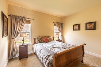 23215 Sunserra Loop NW, Unit B23 Wanderful Travel in Quincy, WA - Building Photo - Building Photo