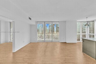 6440 NW 2nd St in Miami, FL - Building Photo - Building Photo
