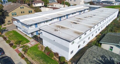 Tuscania Apartment Homes in Ventura, CA - Foto de edificio - Building Photo