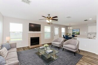 950 Silver Streak Dr, Unit 1620 in Saginaw, TX - Building Photo - Building Photo