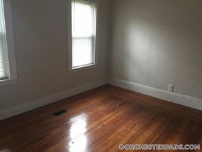 10 Wave Ave in Boston, MA - Building Photo - Building Photo