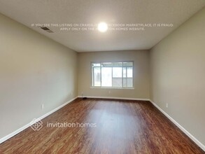 1036 Breton Dr, Unit 01-120 in Fairfield, CA - Foto de edificio - Building Photo