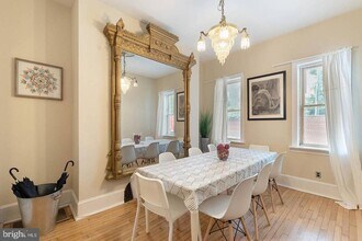 2439 Grays Ferry Ave in Philadelphia, PA - Building Photo - Building Photo