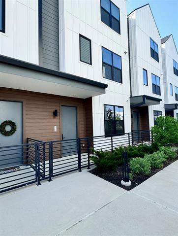 2100 Legacy Dr in Plano, TX - Building Photo - Building Photo