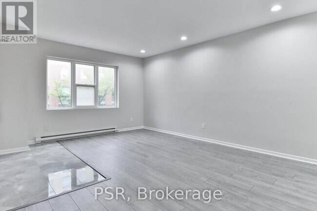 property at 104-104 Beverley St