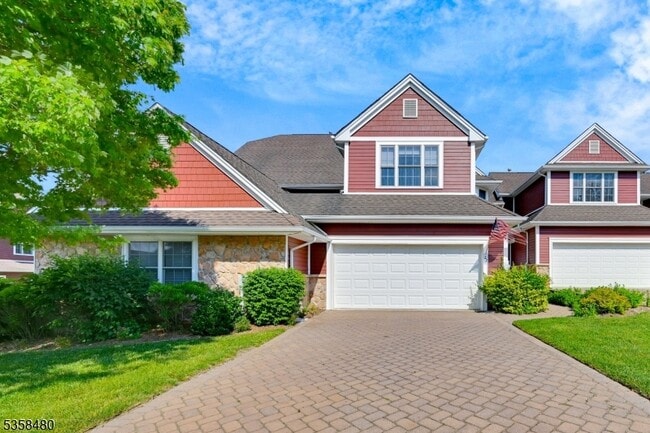 property at 22 Turnberry Ln