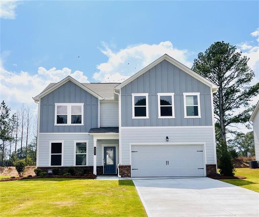 202 Groveton Ct in Euharlee, GA - Building Photo